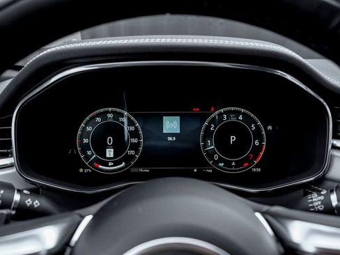 New 2026 Jaguar F-PACE R-Dynamic S image 11