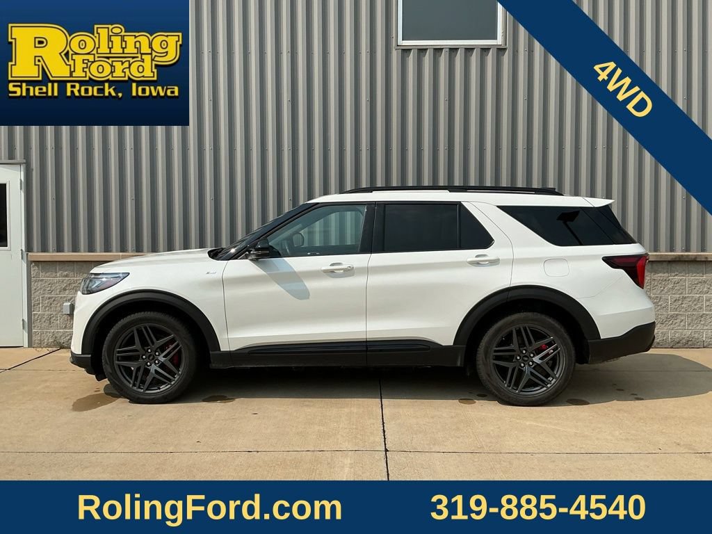 Used 2025 Ford Explorer ST-Line w/ Premium Package AWD/4WD image 2