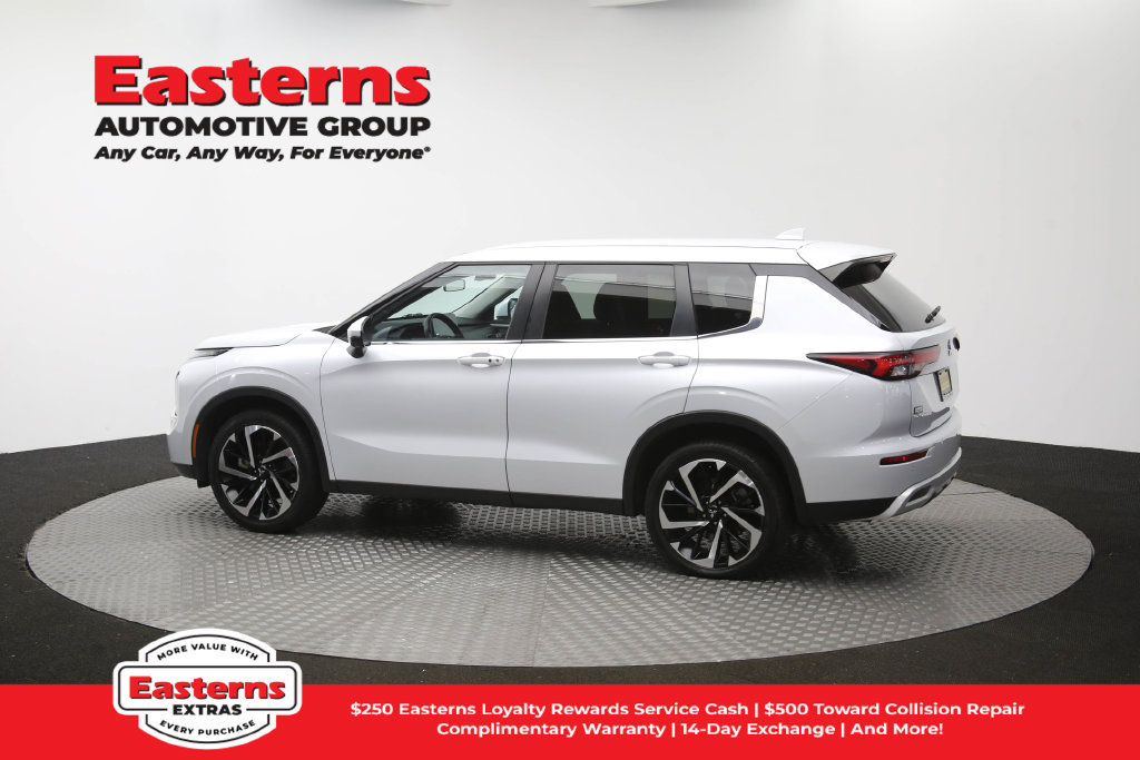 Used 2024 Mitsubishi Outlander SE FWD image 64