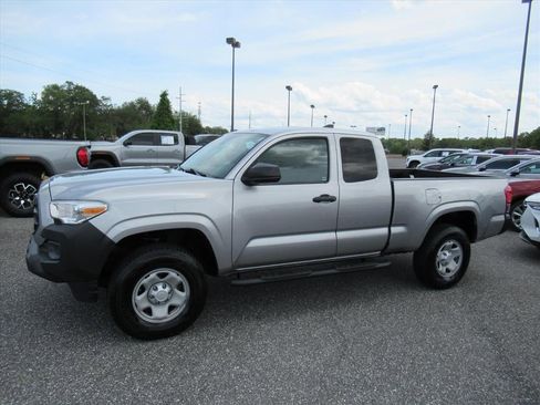 Used 2019 Toyota Tacoma SR RWD image 5