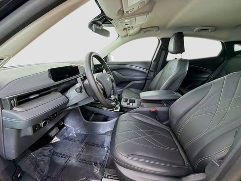 Used 2025 Ford Mustang Mach-E Select w/ Comfort Package Lite image 22