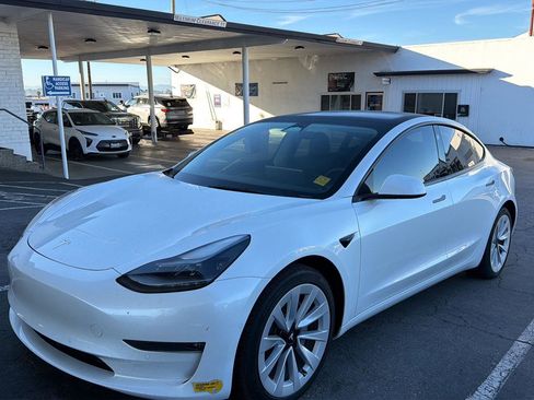 Used 2022 Tesla Model 3 Long Range image 3