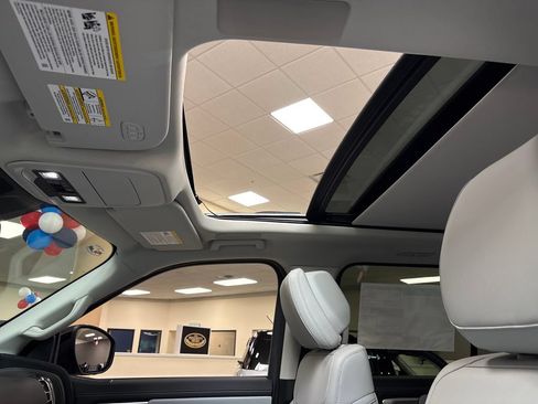 New 2027 Ford Expedition Max Platinum AWD/4WD image 9