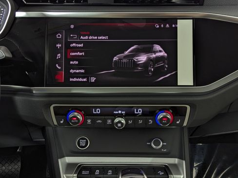 New 2025 Audi Q3 2.0T Premium image 16