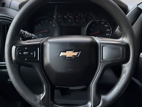 Used 2020 Chevrolet Silverado 2500 Custom w/ Custom Value Package image 18