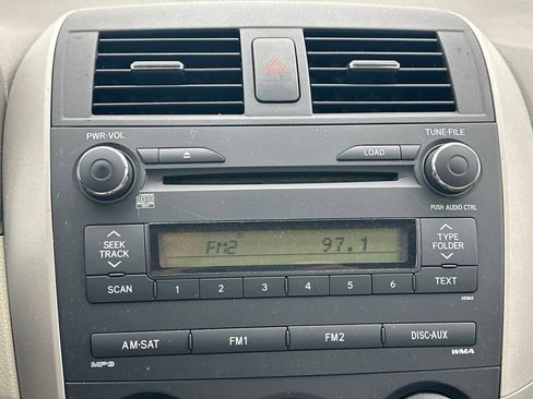 Used 2010 Toyota Corolla LE FWD image 20