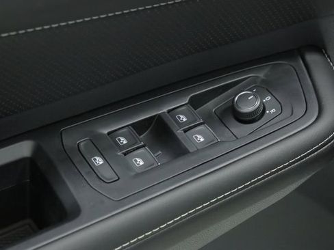 New 2026 Volkswagen Atlas SE FWD image 31