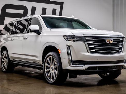 Used 2023 Cadillac Escalade ESV Premium Luxury Platinum AWD/4WD image 27