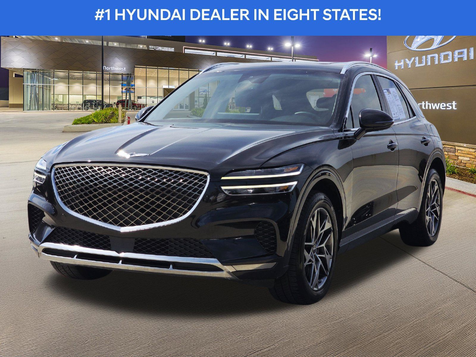 Used 2022 Genesis GV70 2.5T w/ Select Package AWD/4WD image 2