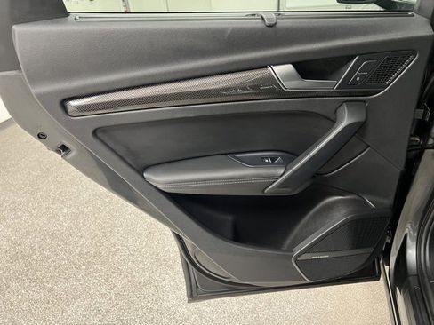 Used 2018 Audi SQ5 Prestige w/ Prestige Package image 45