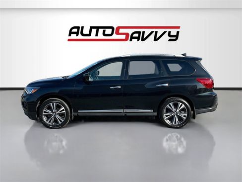 Used 2020 Nissan Pathfinder Platinum image 4