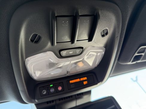 Used 2023 Chevrolet Colorado ZR2 w/ Desert Boss Special Edition image 33