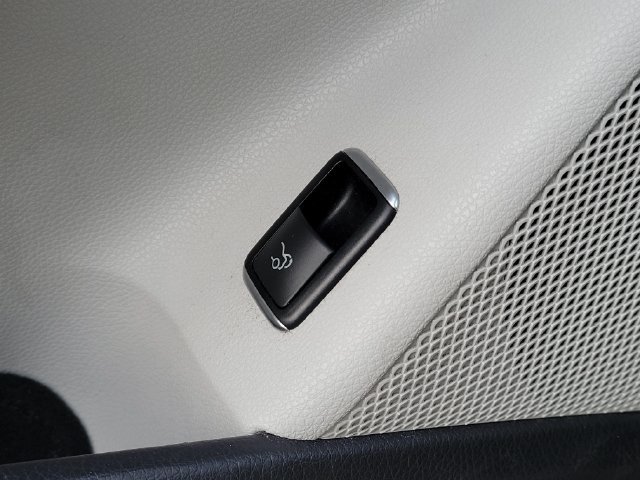 Used 2015 Mercedes-Benz CLA 250 image 16
