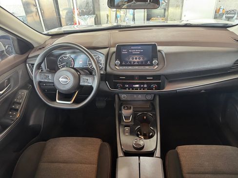 Used 2023 Nissan Rogue SV AWD/4WD image 30