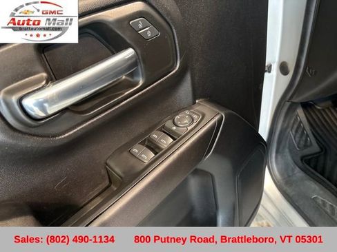Used 2022 Chevrolet Silverado 1500 Custom image 12