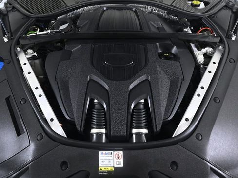 Certified 2023 Porsche Panamera 4S image 26