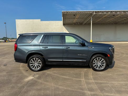 Used 2021 GMC Yukon Denali w/ Denali Premium Package AWD/4WD image 21
