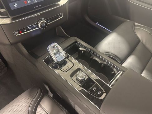 New 2026 Volvo XC90 B6 Ultra w/ Protection Package AWD/4WD image 14