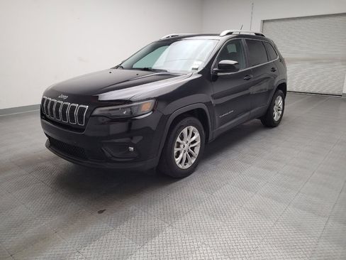 Used 2019 Jeep Cherokee Latitude w/ Popular Appearance Group image 2
