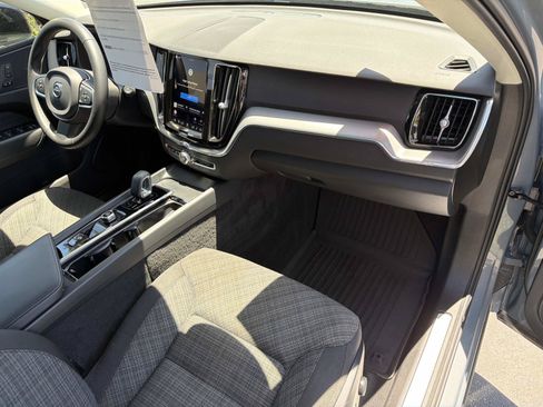 Certified 2024 Volvo XC60 B5 Core w/ Protection Package Premier AWD/4WD image 26