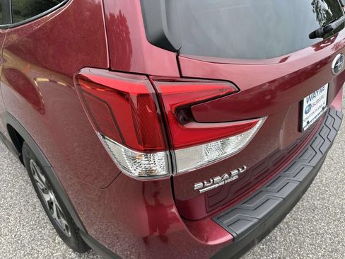 Certified 2023 Subaru Forester Premium AWD/4WD image 8