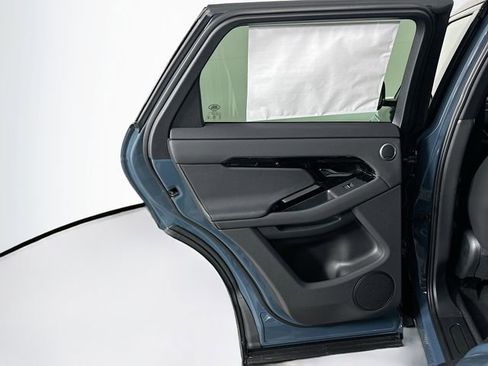 Used 2026 Land Rover Range Rover Evoque S image 23