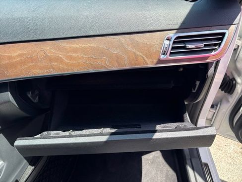 Used 2014 Mercedes-Benz E 250 BlueTEC Sedan image 64