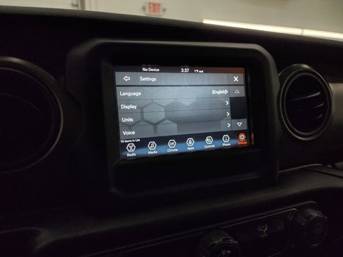 Used 2022 Jeep Wrangler Unlimited Sport image 43