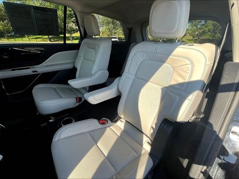 Used 2025 Lincoln Aviator Reserve w/ Illumination Package image 26