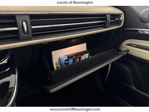 New 2026 Lincoln Corsair Premiere image 47