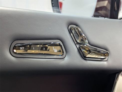 Used 2022 BMW iX xDrive50 w/ Premium Package image 14