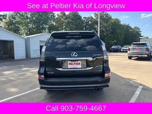 Used 2023 Lexus GX 460 Luxury w/ Sport Design Package AWD/4WD image 4