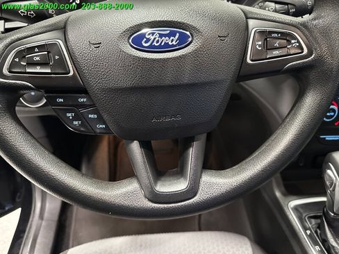 Used 2018 Ford Escape SE image 22