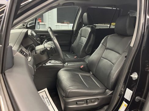 Used 2022 Honda Pilot EX-L image 11