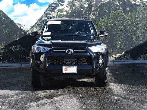 Certified 2024 Toyota 4Runner SR5 Premium image 5