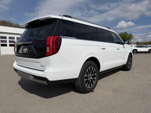 Used 2025 Ford Expedition Max Platinum AWD/4WD image 5