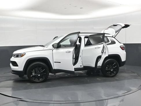 New 2026 Jeep Compass Latitude AWD/4WD image 55