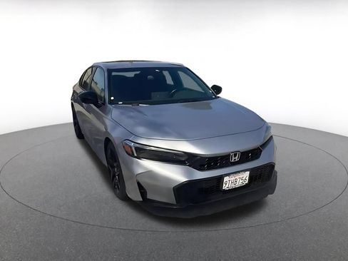 Used 2025 Honda Civic Sport image 3
