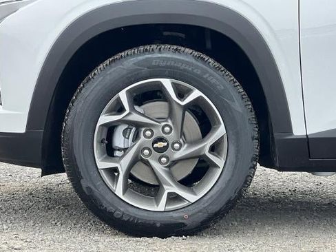 New 2026 Chevrolet Trax LT w/ Driver Confidence Package FWD image 29