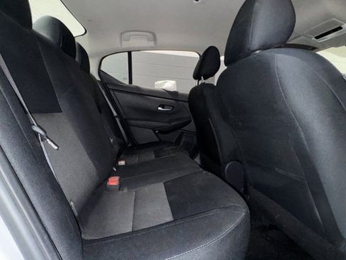 Used 2023 Nissan Sentra SV FWD image 9