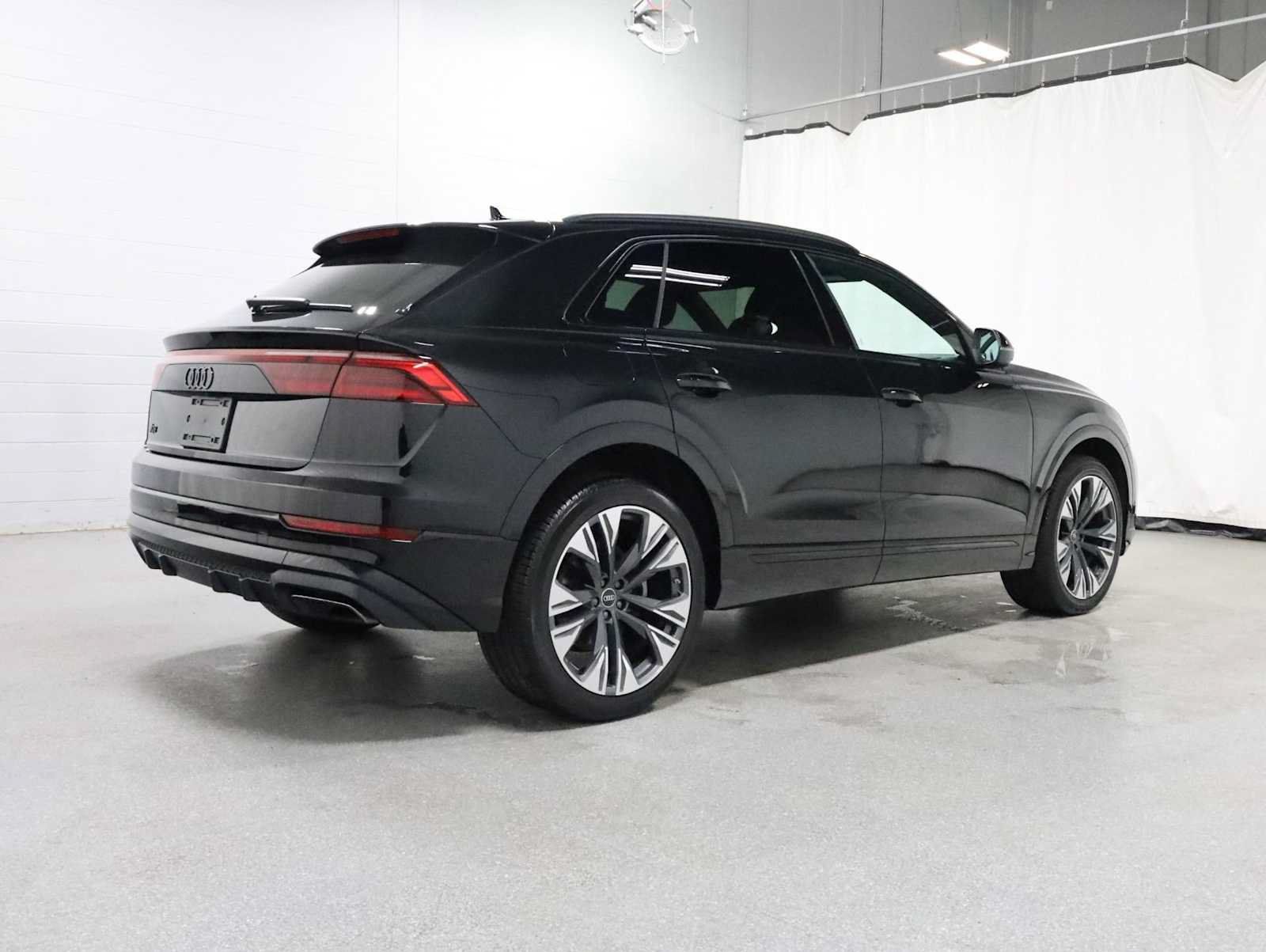 Used 2024 Audi Q8 Premium Plus AWD/4WD image 9