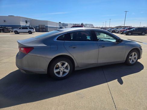 Used 2024 Chevrolet Malibu LT image 4