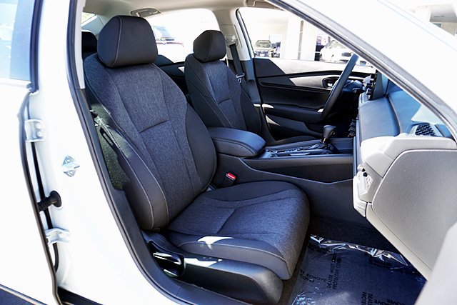 Used 2024 Honda Accord EX image 17