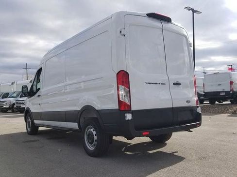 New 2026 Ford Transit 250 148 Medium Roof w/ Load Area Protection Package RWD image 5