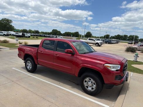 Used 2018 Toyota Tacoma SR w/ SR Convenience Package RWD image 1