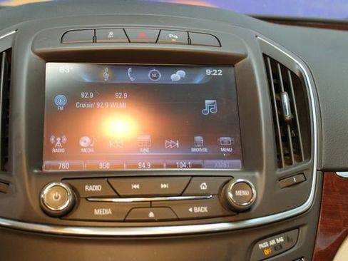 Used 2016 Buick Regal Premium image 24