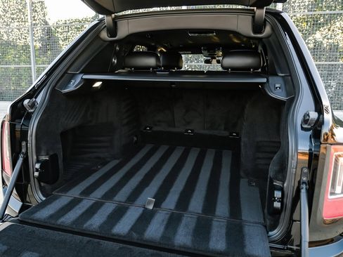 Used 2021 Rolls-Royce Cullinan image 61