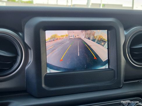 Used 2023 Jeep Wrangler Sport AWD/4WD image 32