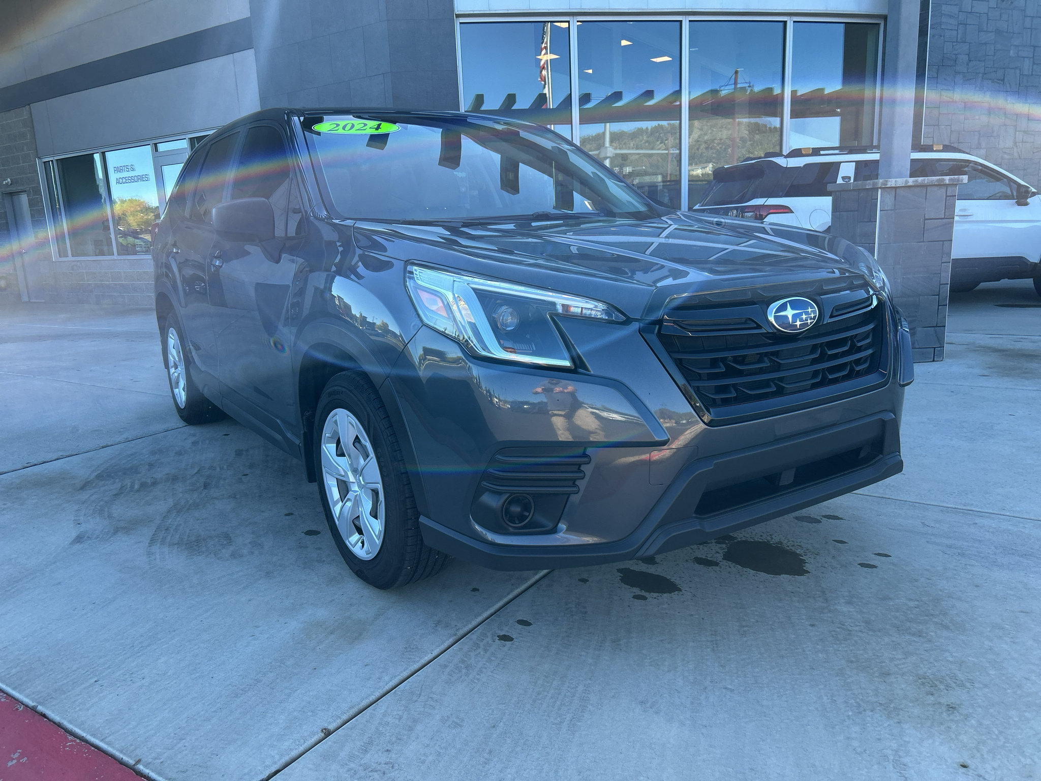 Used 2024 Subaru Forester AWD/4WD image 2
