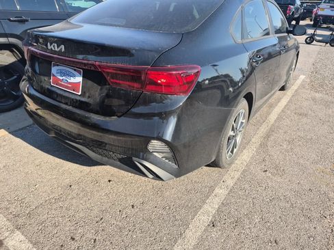 Used 2024 Kia Forte LXS w/ LXS Technology Package FWD image 15